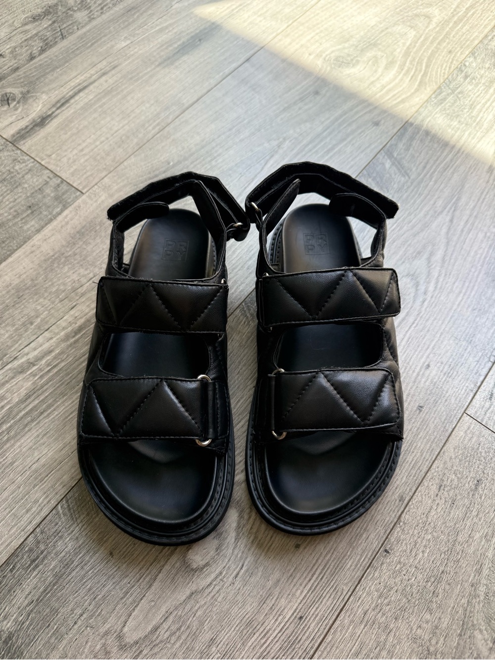 Women’s Sandals